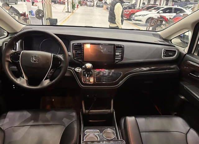 
								Honda Odyssey, 2021 full									