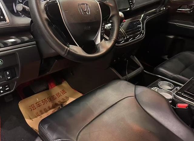 
								Honda Odyssey, 2021 full									