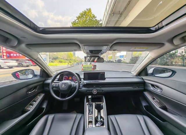
								Honda Accord, 2023 full									