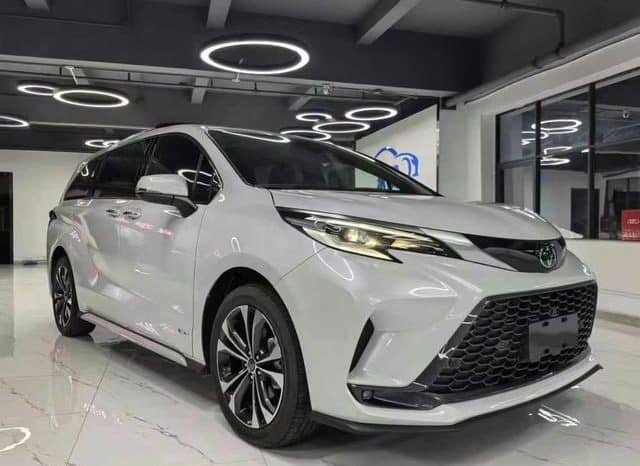 
								Toyota Granvia, 2023 full									