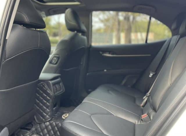 
								Toyota Camry, 2020 full									