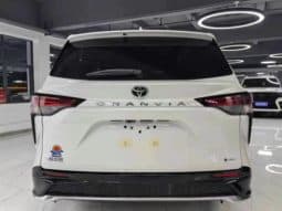
										Toyota Granvia, 2023 full									