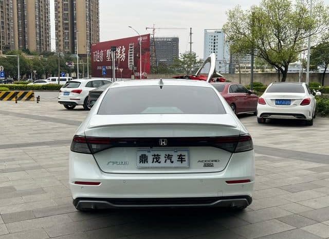 
								Honda Accord, 2024 full									
