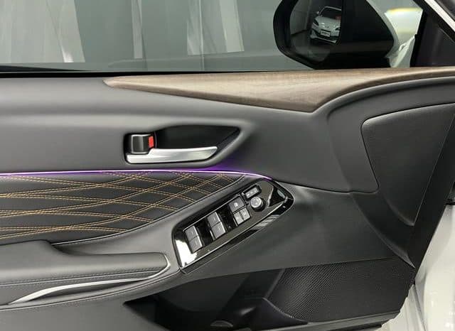
								Toyota Avalon, 2024 full									