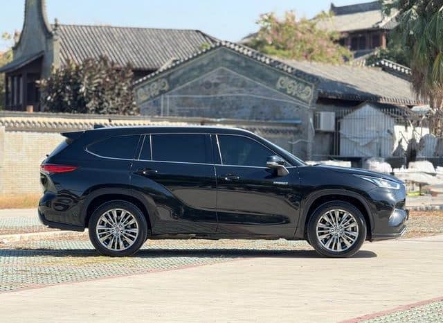 
								Toyota Highlander (III), 2023 full									