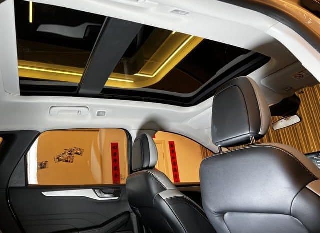 
								Ford Escape (IV), 2023 full									