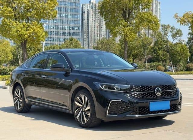 
								Volkswagen Passat, 2021 full									
