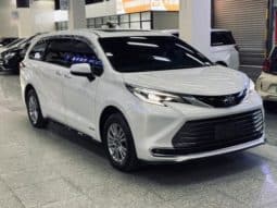 
										Toyota Sienna, 2023 full									