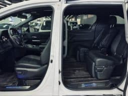 
										Toyota Sienna, 2023 full									