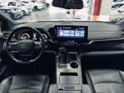 
										Toyota Sienna, 2023 full									