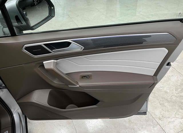 
								Volkswagen Tiguan L, 2021 full									