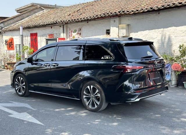 
								Toyota Granvia, 2023 full									