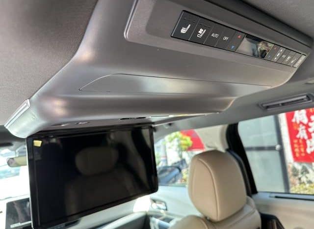 
								Toyota Granvia, 2023 full									