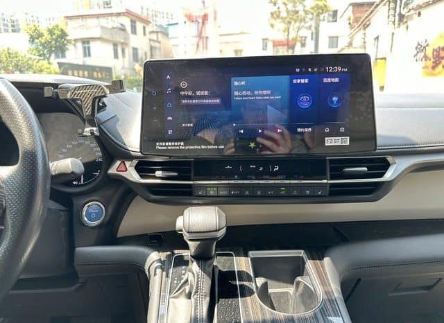 
								Toyota Granvia, 2023 full									
