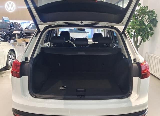 
								Volkswagen Tayron, 2021 full									