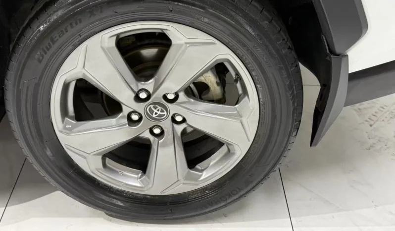 
								Toyota RAV4, 2021 full									