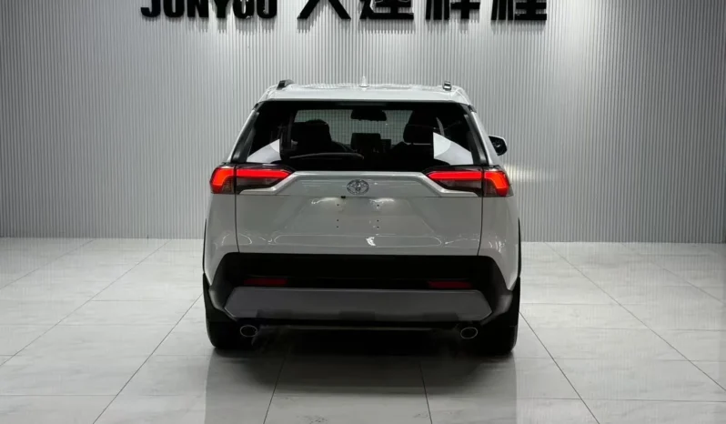 
								Toyota RAV4, 2021 full									