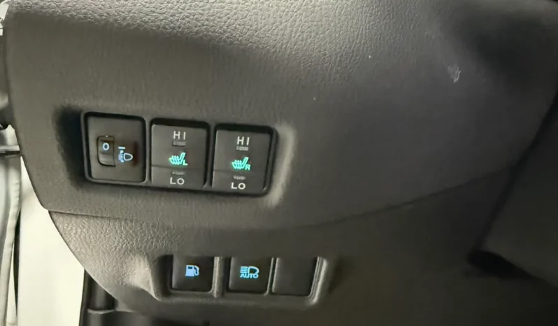 
								Toyota CHR, 2021 full									