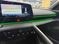 
										Hyundai Elantra, 2021 full									