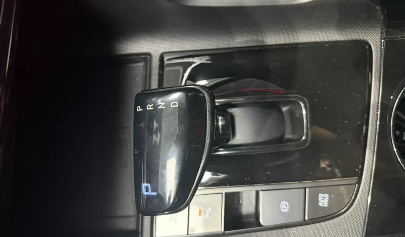 
								Hyundai Elantra, 2021 full									