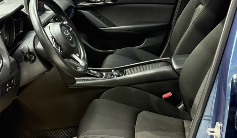 
								Mazda CX-4, 2020 full									
